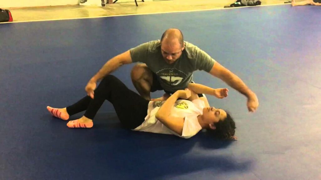 1 Minute Jiu Jitsu Hack - Obtaining The Mount - Brandon Mccaghren