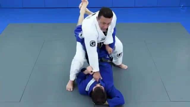Renzo Gracie - How to open and pass the closed guard