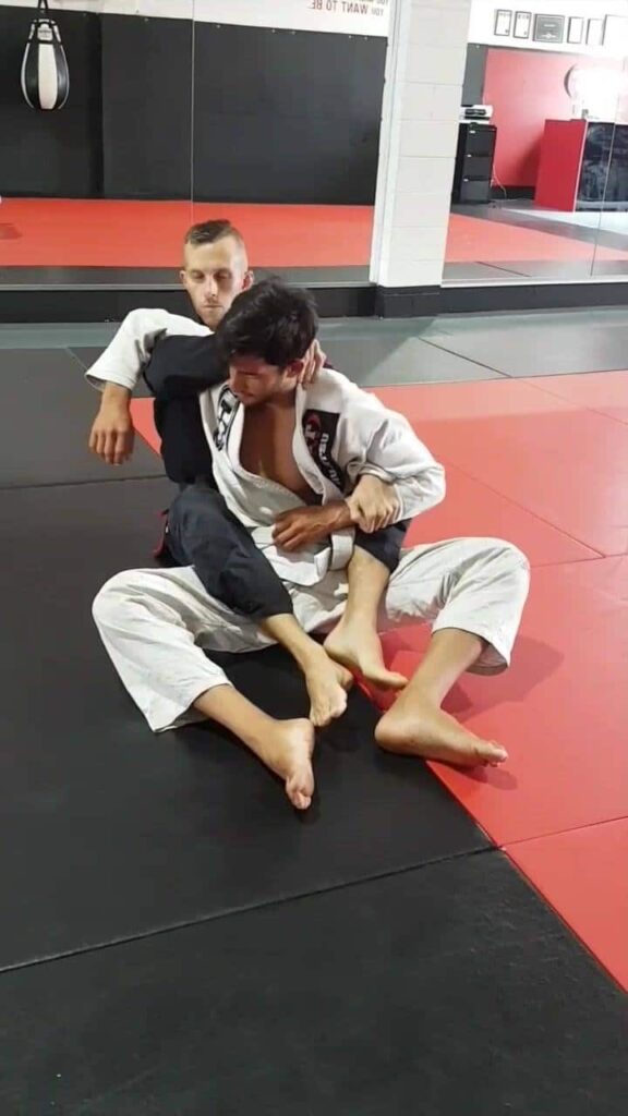 Alright so this is a pretty unorthodox side control Escape, kind of counterintuitive  turning your hips the opposite way to the way you usaully would ...
