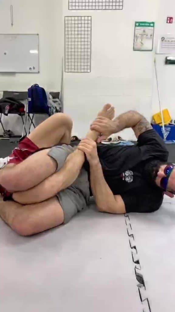 Very Simple Leglock DrillAnkle LockEscapeBending the KneeDefenseSecondary Leg Att