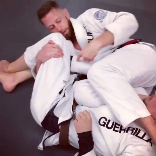 Invisible Arm Bar