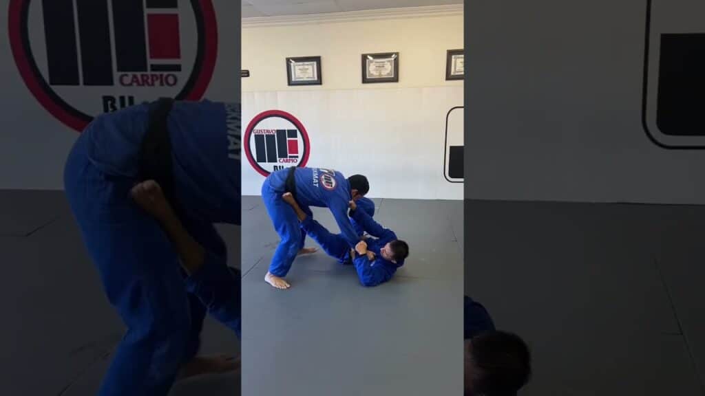 Two Ways to Pass the Collar and Sleeve