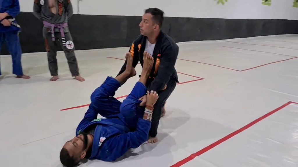3 Passagens da guarda aranha 🕷 Jiu-Jitsu feubjj