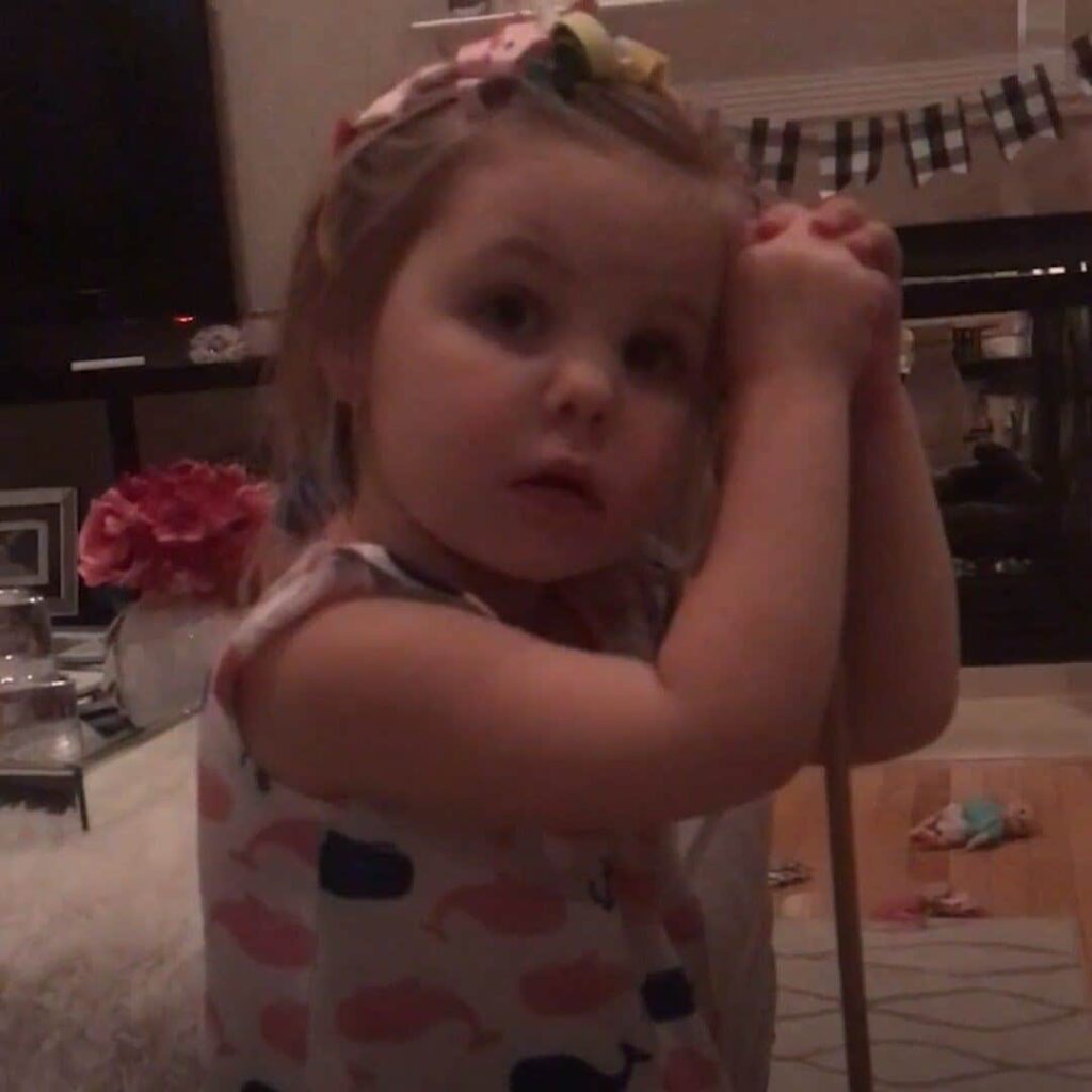 3-Year-Old Little Girl Turns Down Fellow Preschooler’s Marriage Proposal