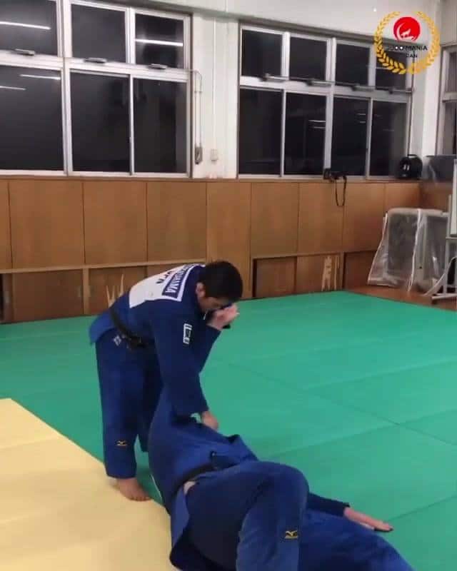60kg (149cm)vs 140kg (185cm) Gaku Toyoshima