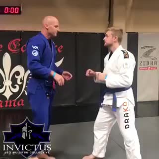 @wadsbjj went over a 2 on 1 weave lock to sacrifice throw  @invictusleo_official