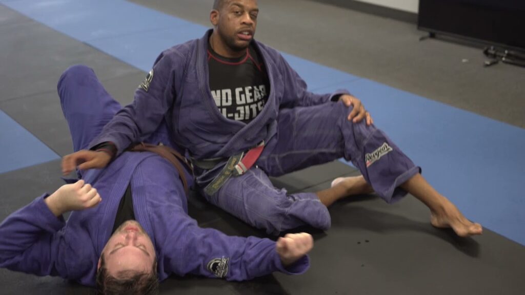 A Simple Little Set Up for Wristlock from Side Control