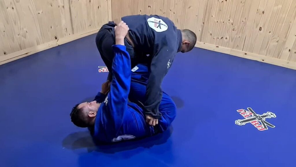 APRENDA E ENGANE SEU OPONENTE COM A GUARDA DE LA RIVA PROFUNDA FEU BJJ