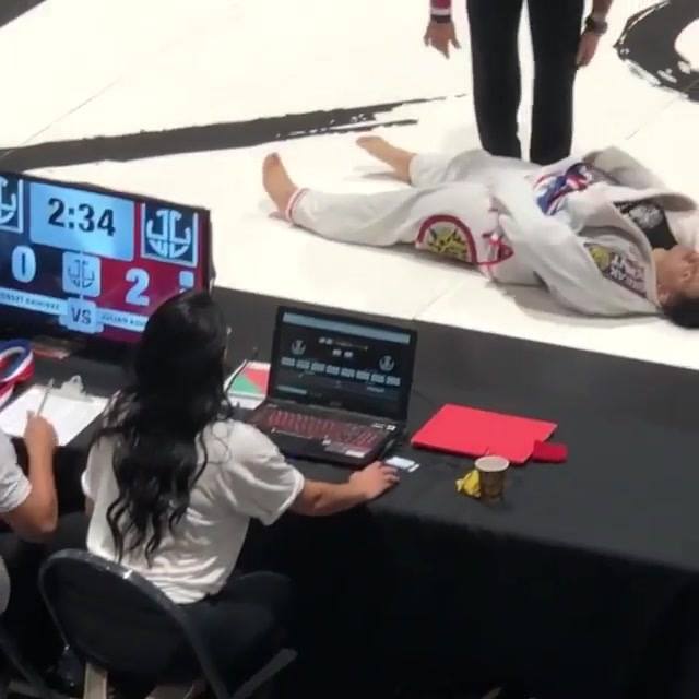 Alert as soon as someone gets a deep collar break it or go to sleep - check out t...