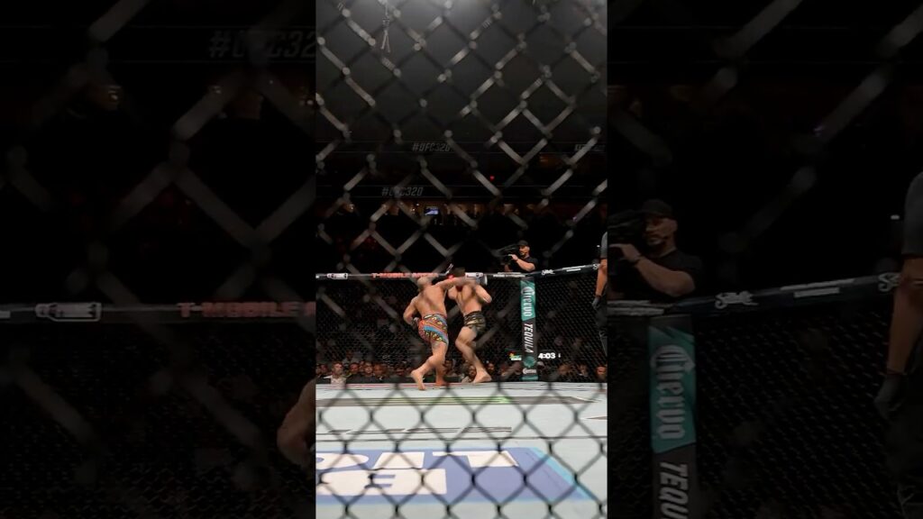 Alex Pereira finishes Magomed Ankalaev! 🚨 #ufc320