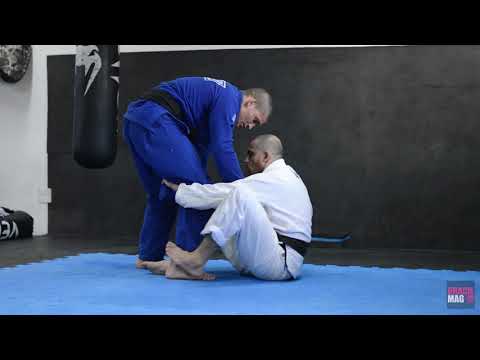 Alexandre Salgado e Hugo Marques ensinam raspagem da meia-guarda com lapela