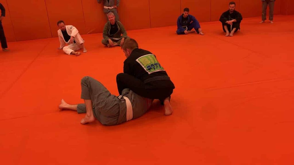 Americana to Armbar from Mount, Same Side Details