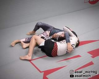 Anaconda eats the Turtle