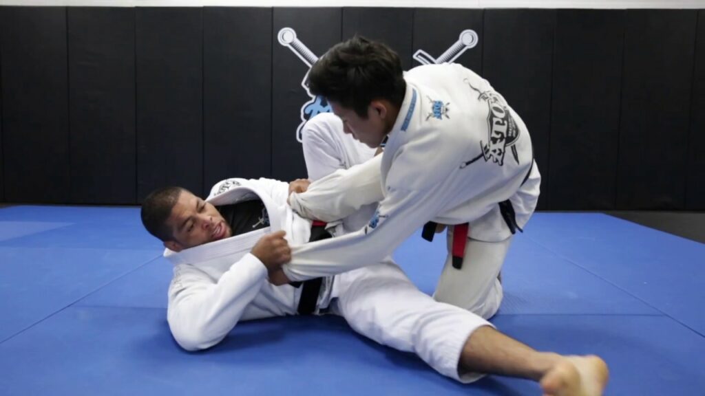 Andre Galvao - sweeping from the x guard