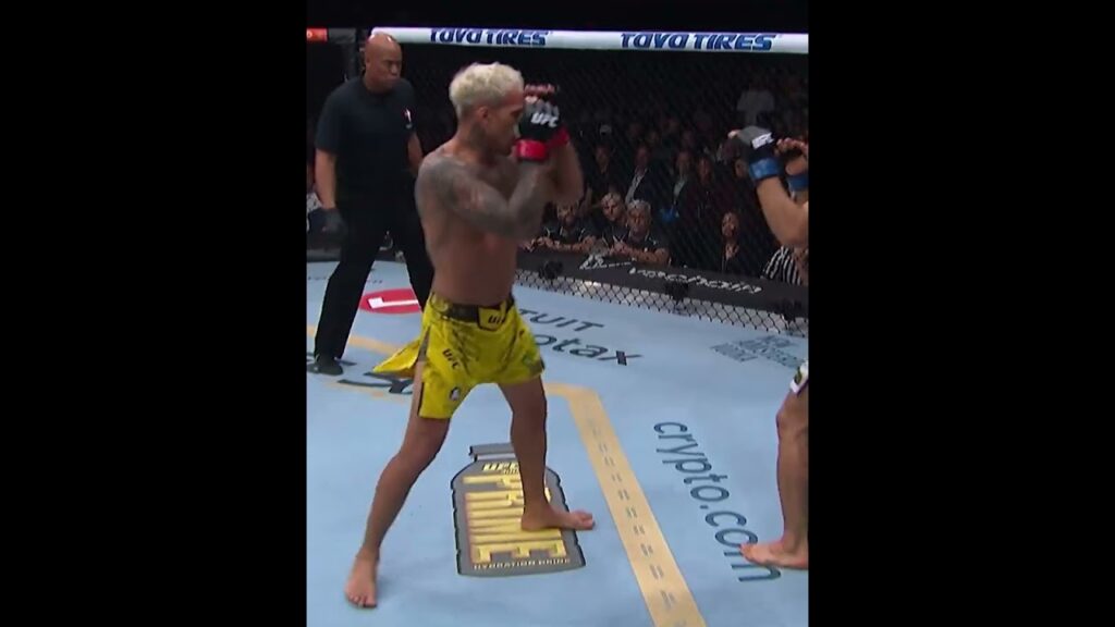 Arman Tsarukyan vs Charles Oliveira was an absolute BANGER 🚨 #ufc311