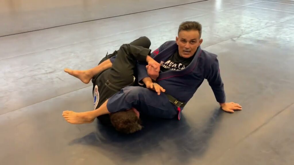 Armbar counter attack defense