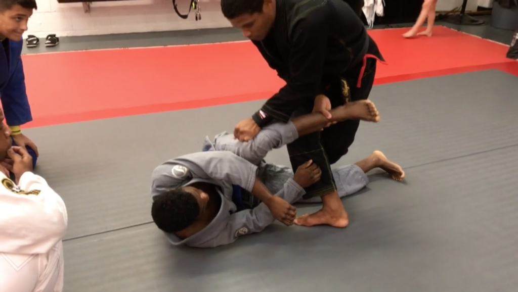 Ataide Rafael - Pass Open Guard with Backwards Cross Step