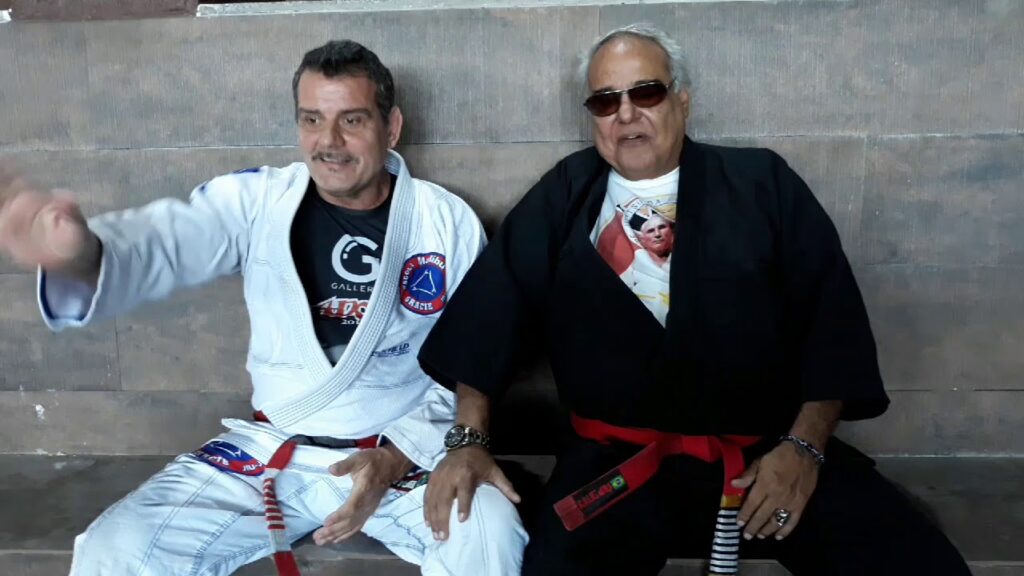 Athayde faixa vermelha