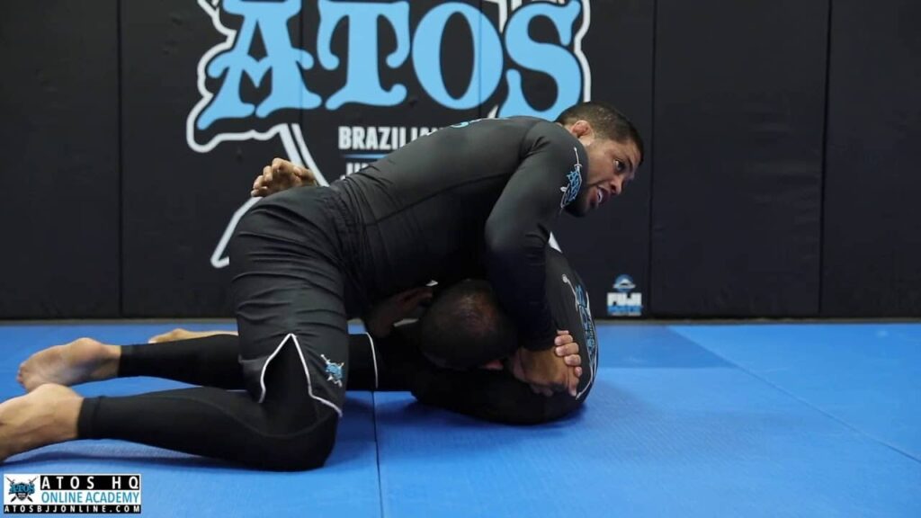 Atos Online Tech Teaser - Knee Cut Pass to D'arce Choke - Prof. Andre Galvao