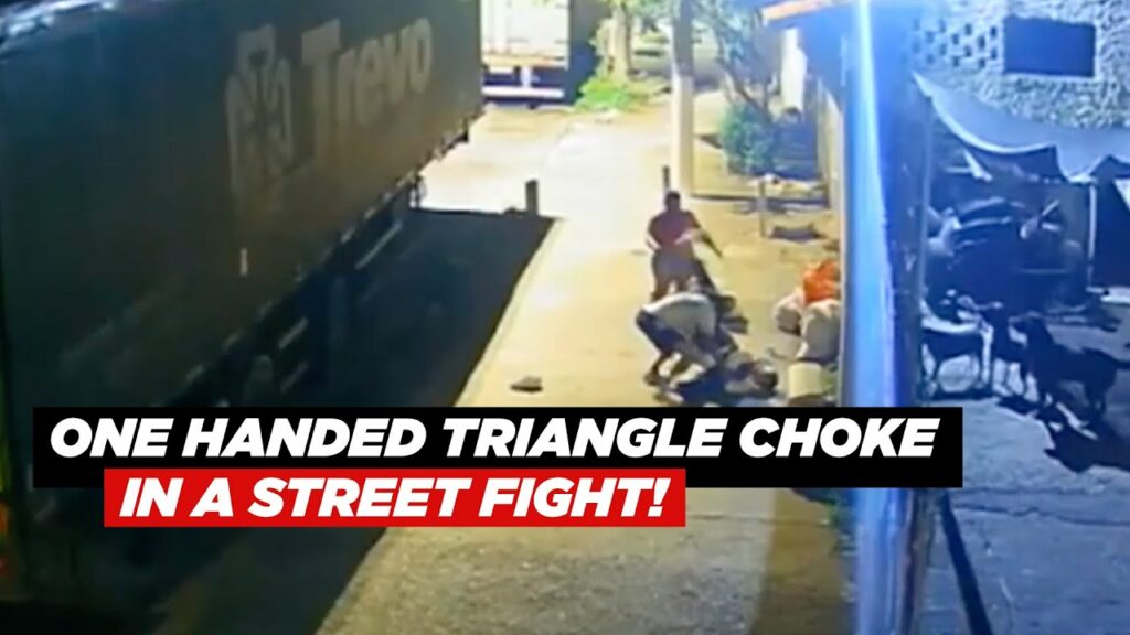 BJJ One-Handed Triangle Choke In a Street Fight!