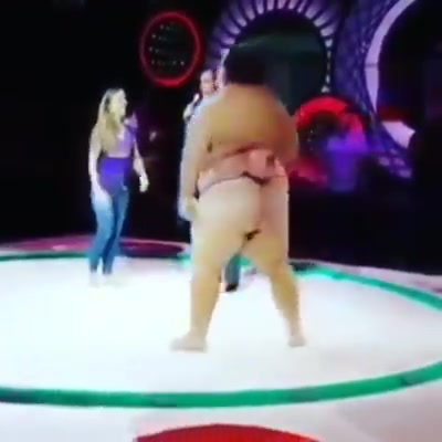 BJJ girl vs Sumo Wrestler