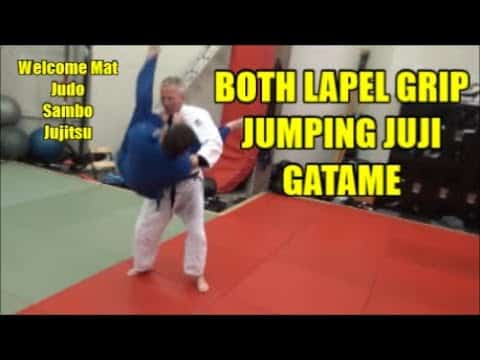 BOTH LAPEL GRIP JUMPING JUJI GATAME
