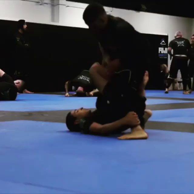 Back take from one leg X —-> then Tye got an anaconda choke at the end while @roots333_ruotolobros escaping from the back!
 .
 credit @galvaobjj
 .
 | #bjj | #bjjforlife | #gentleart | #groundgame ...