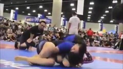 Beautiful Submission from bad position