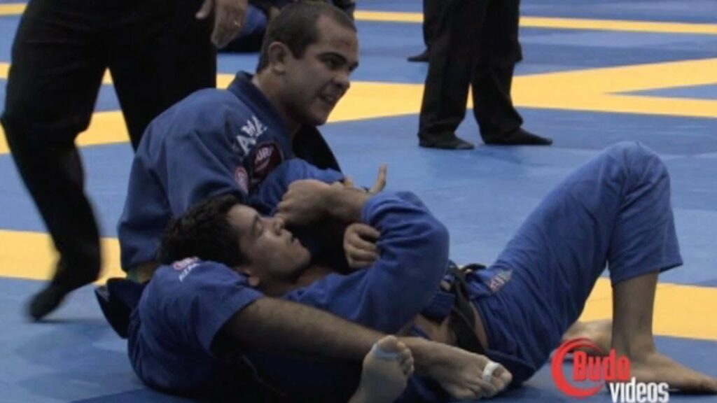 Bernardo Faria VS Roberto "Tussa" Alencar / Pan Championship 2011