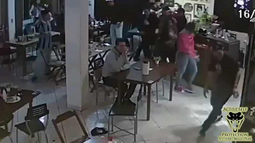 Brazilian Perp Outfoxes Off Duty Officer