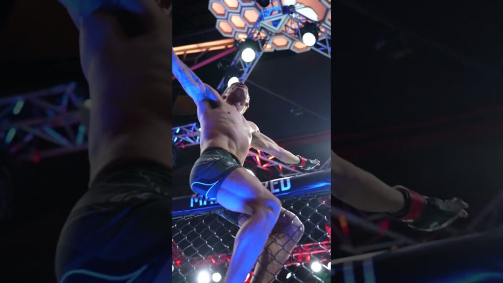 Bryan Battle FINISHES Gabe Green in 0:14 seconds!!!