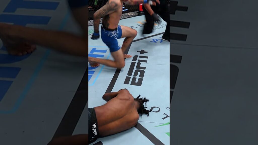 Carlos Prates SLEEPS Neil Magny 😱 #ufckansascity