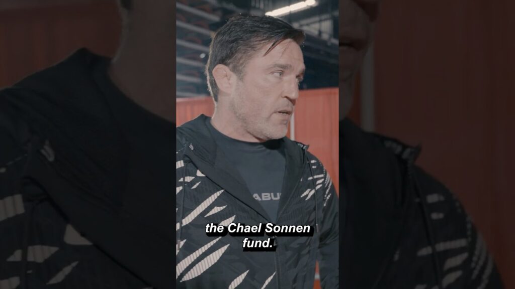 Chael Sonnen will NOT be donating to charity 😂 #ufc #chaelsonnen