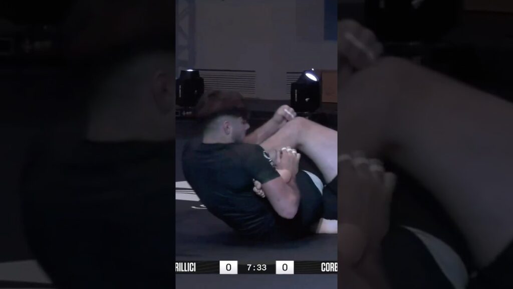 Christian Frillici finds the counter heel hook🔥