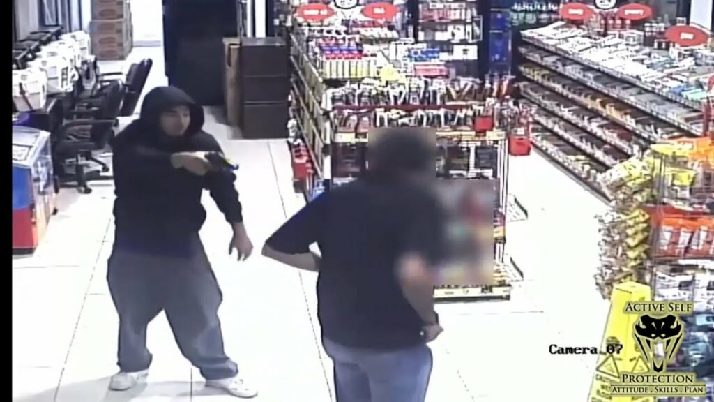 Clerk Faced With Angry Robber