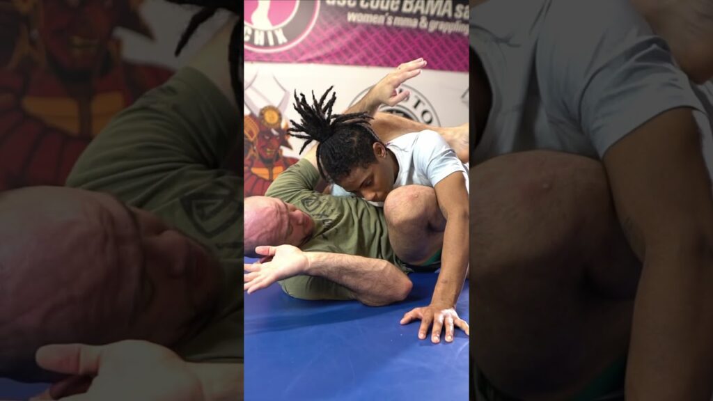 Closed Guard in BJJ - Win the inside space