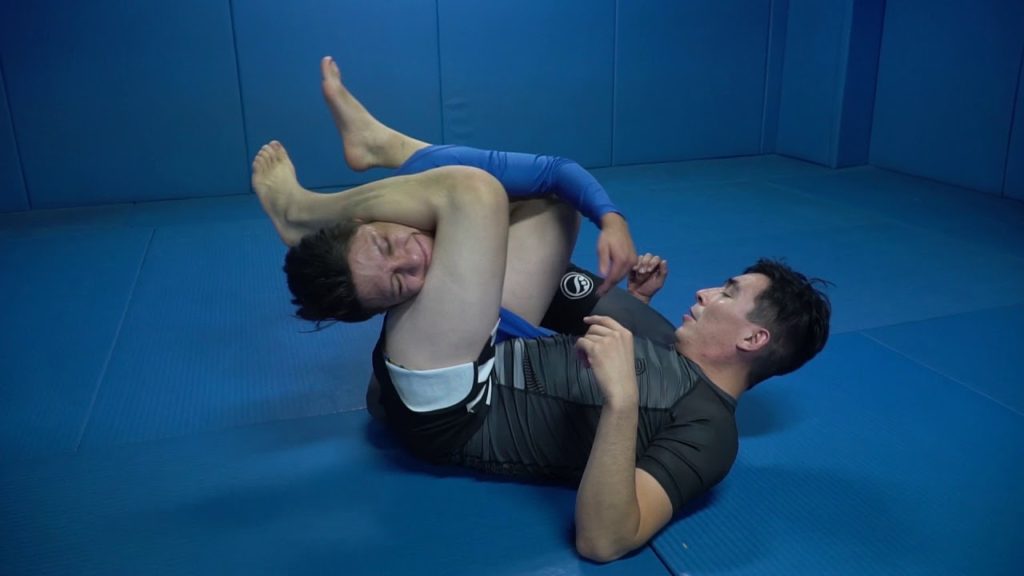 Closed guard armdrag armbar