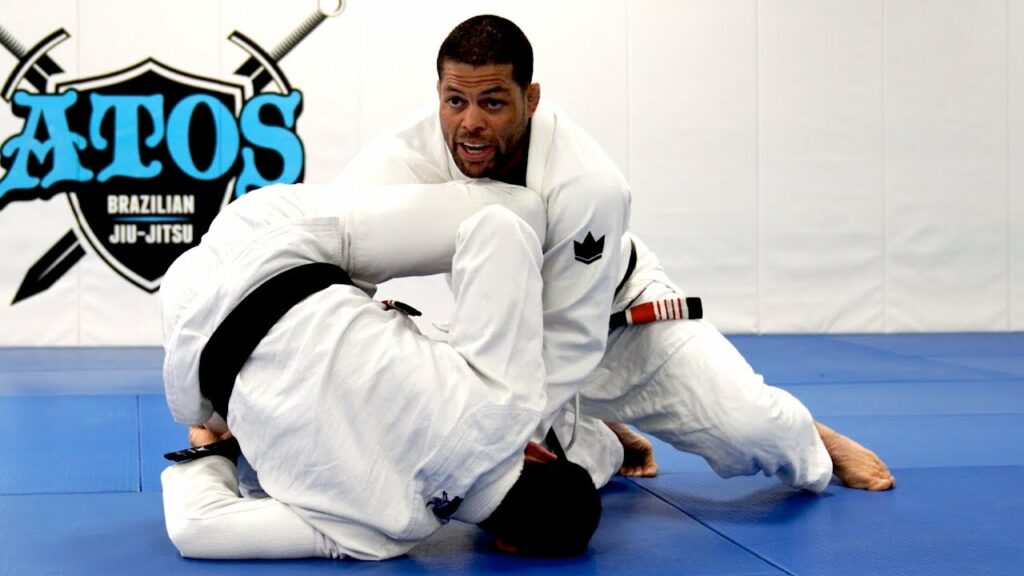 Collar Grip & Hip Control Concept to Understand how to Pass and Play Guard - Andre Galvao