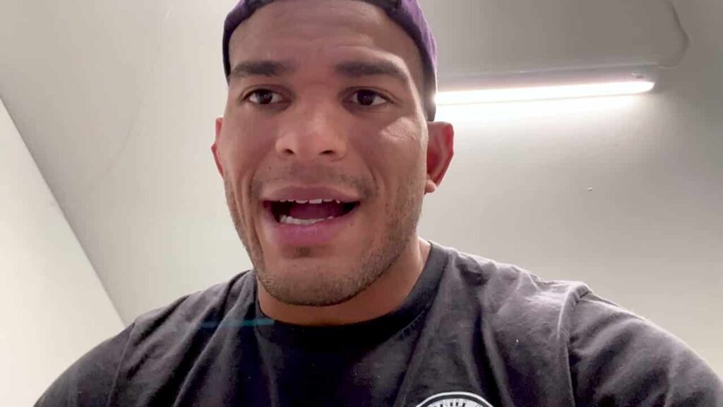 Colocando as luzes na academia nova