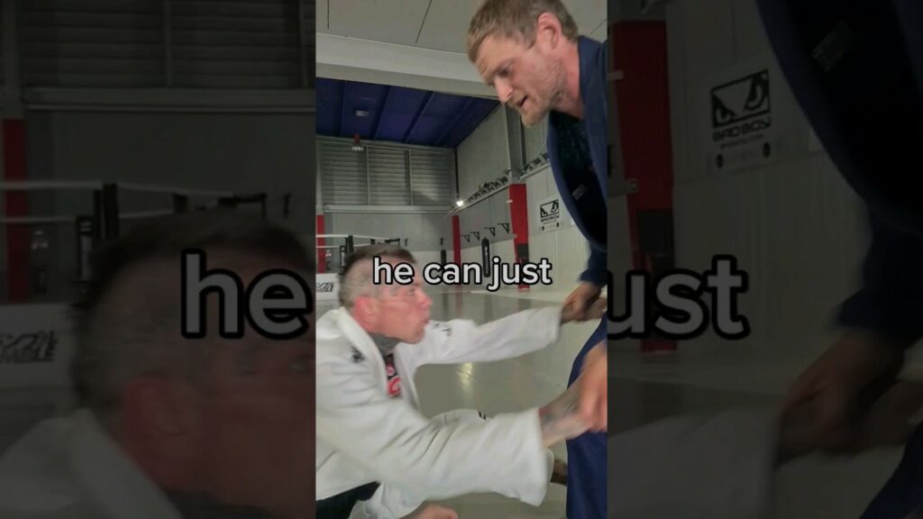 Comment 'Wrestling' if you want to see more wrestling techniques🤼‍♂️#wrestling#bjj#yoga#yogaforbjj