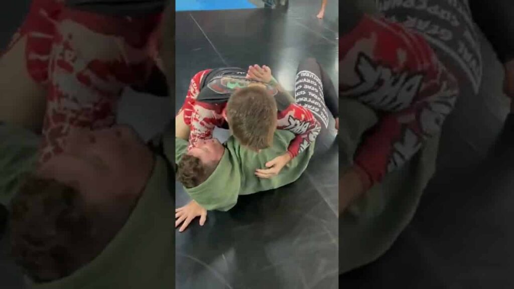 Constantly Look For The Underhook From Bottom 💰