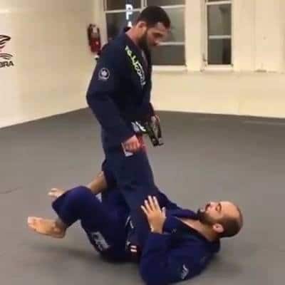 Cork Screw Foot Lock