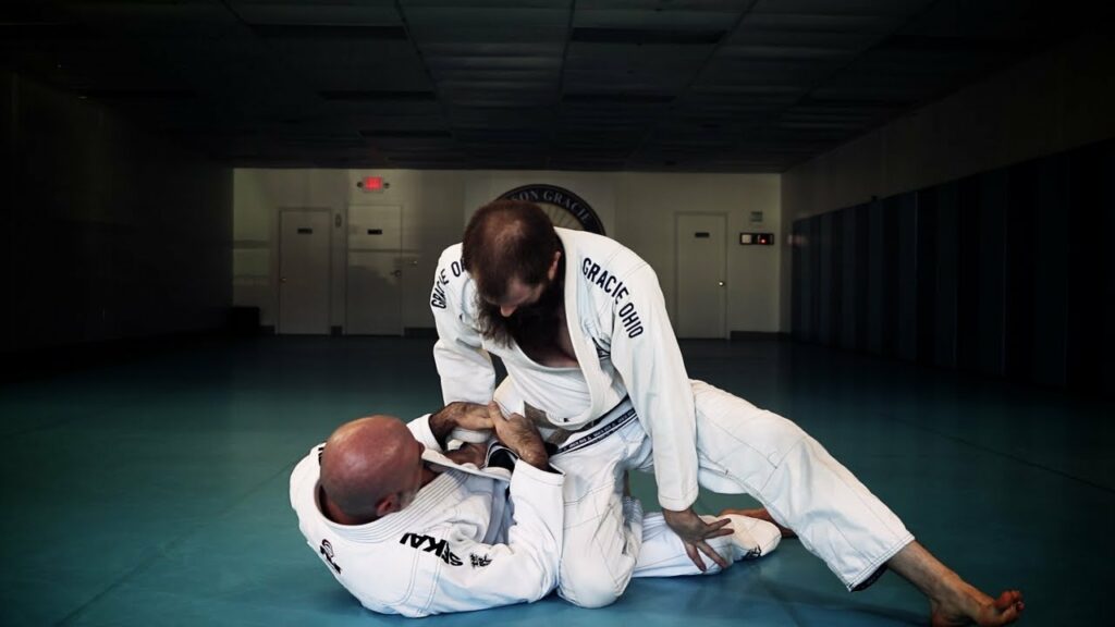 Counter to the Knee Cut Pass