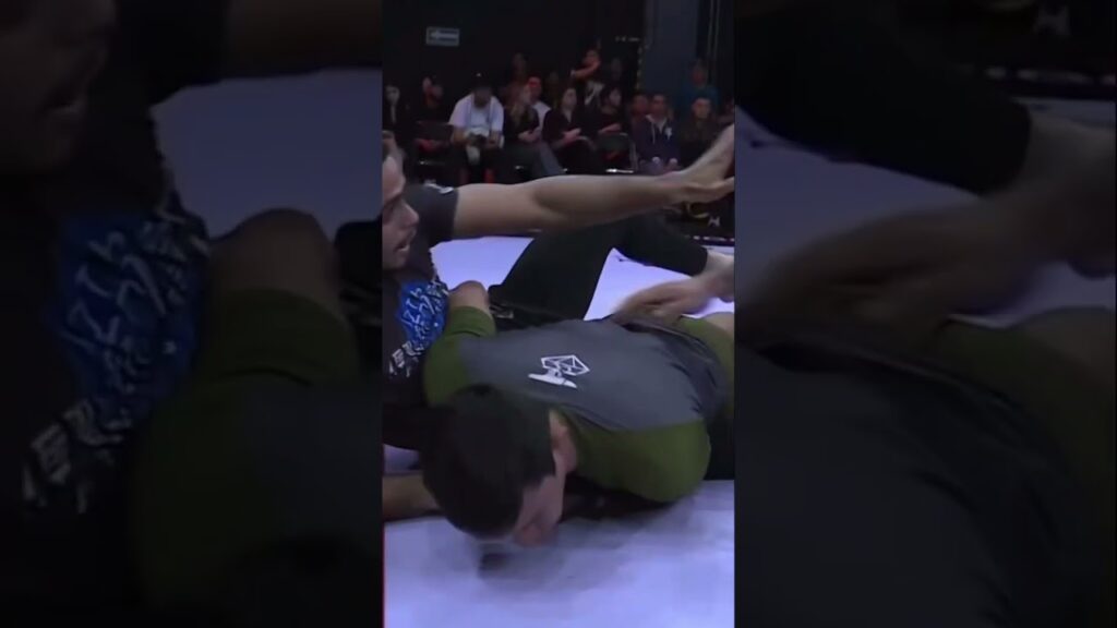 Craziest finish in Jiu Jitsu history 🤯 #bjj #jiujitsu #10thplanet #ufcfightpass