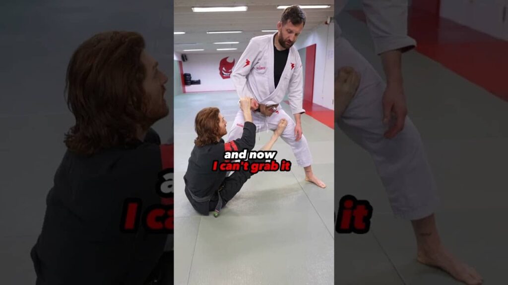 Cross Sleeve Sit Up Guard to Back