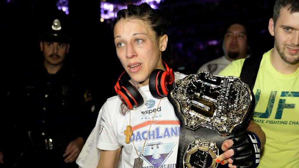 Crowning Moment: Joanna Jedrzejczyk Earns Title With Performance of the Night KO of Carla Esparza 👑