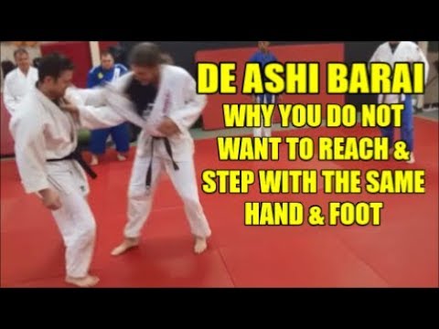 DE ASHI BARAI Why You Should Not Reach Out With The Same Side Hand & Foot