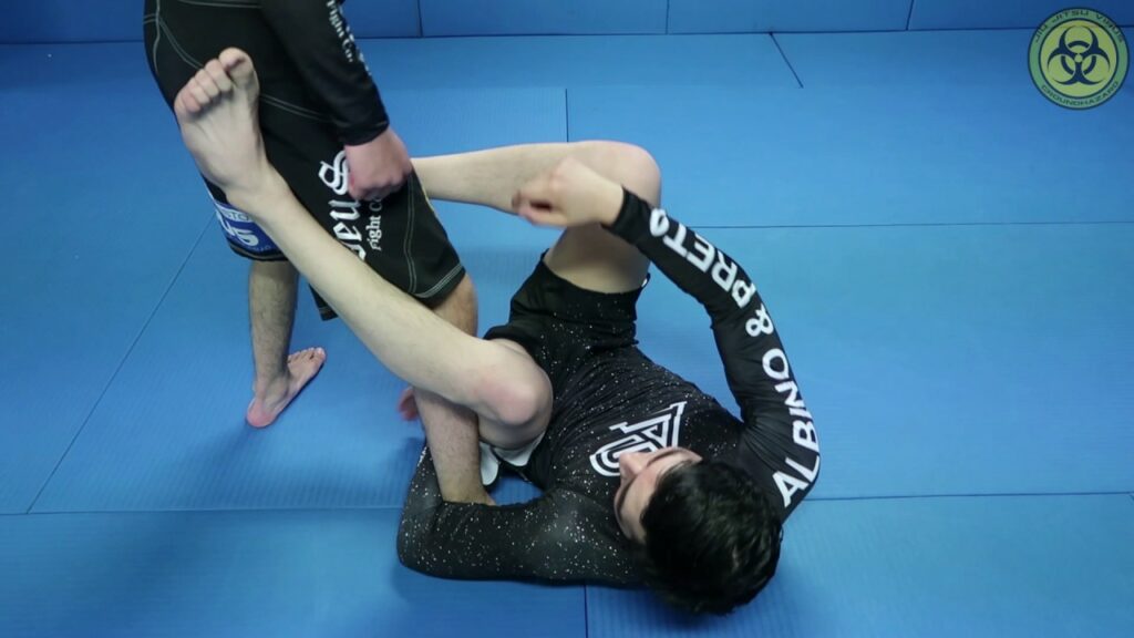 DLR Footlock | How to BJJ Techniques