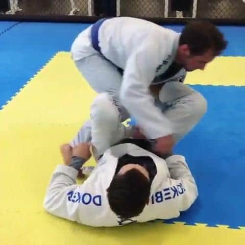 DLR & Lasso to Armbar from @mariodrills