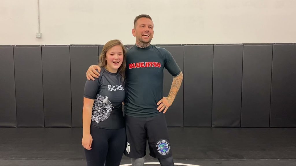 Dad teaches daughter Armbar vs Throat Grab!!